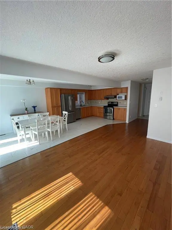 98 Udvari Crescent, Kitchener, ON N2N 0A2