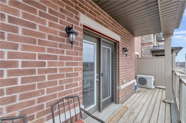 1116 Fairway Road N #B, Kitchener, ON N2A 0J3
