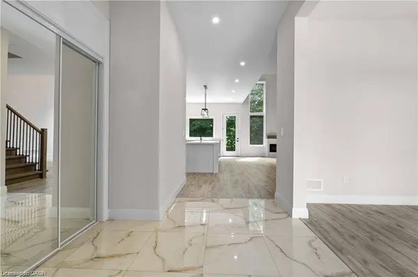 25 Sunview Drive, Norwich, ON N0J 1P0