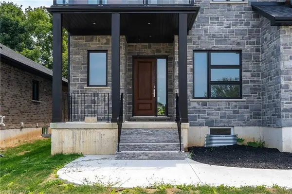 25 Sunview DR, Norwich, ON N0J 1P0