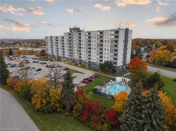 200 Jamieson Parkway #1004, Cambridge, ON N3C 4B5