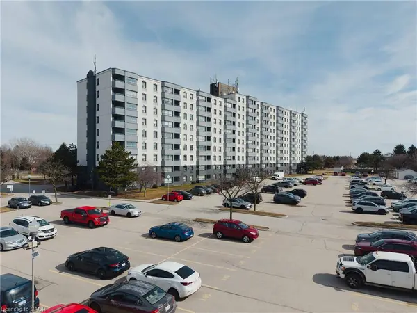 200 Jamieson Parkway #1004, Cambridge, ON N3C 4B5