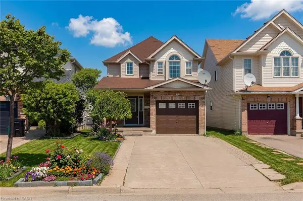 512 Snowdrop Court, Kitchener, ON N2E 4G4