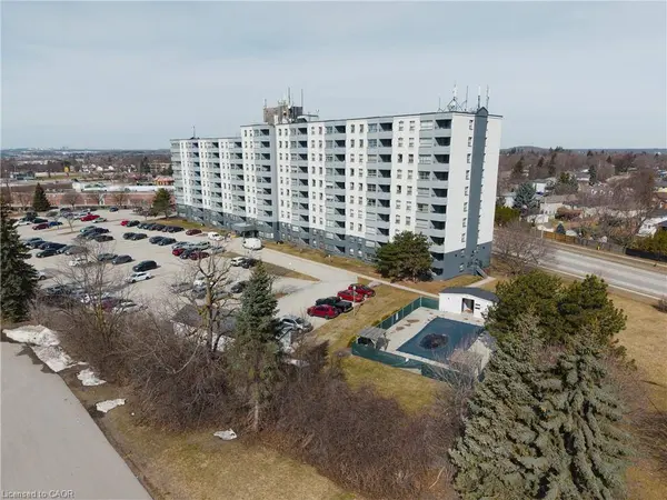 200 Jamieson Parkway #1004, Cambridge, ON N3C 4B5