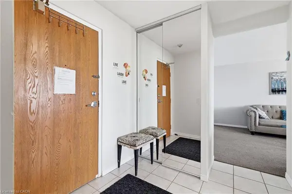 200 Jamieson Parkway #1004, Cambridge, ON N3C 4B5