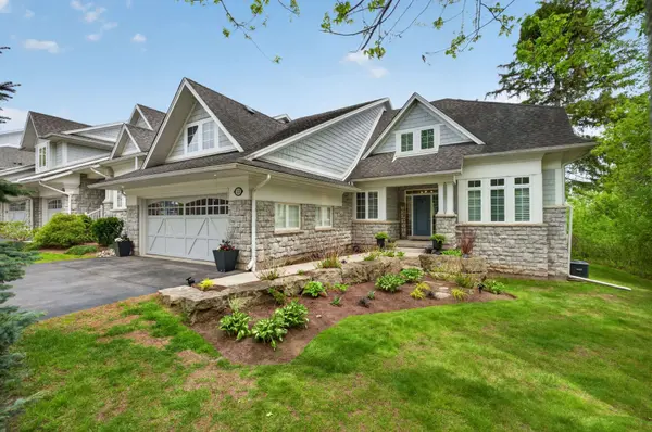 3 Sims Estate PL #11, Kitchener, ON N2A 0A5