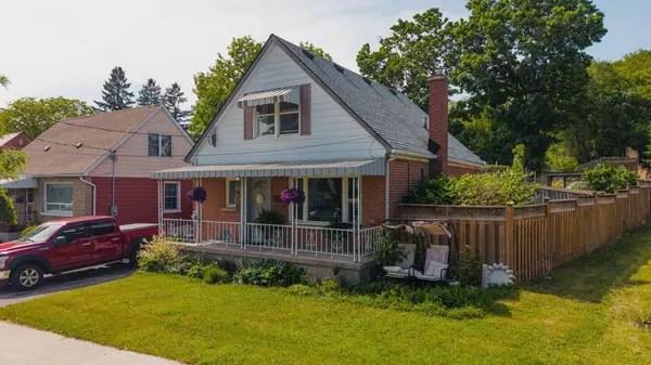 61 Hillview ST, Kitchener, ON N2H 5P9