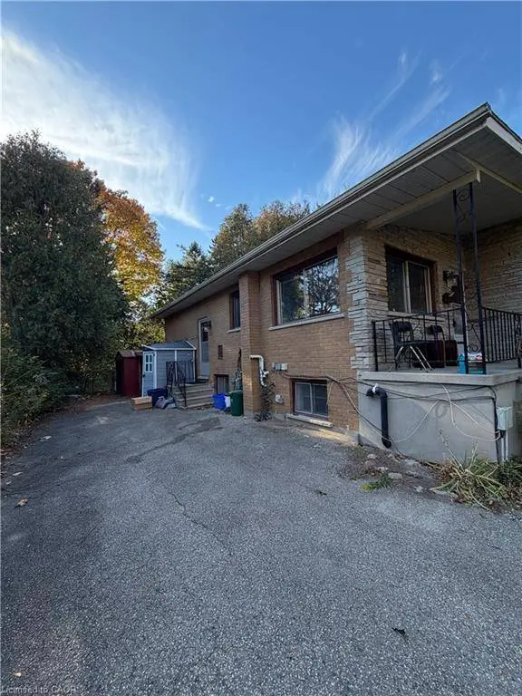 10 Cardill Crescent #Lower, Waterloo, ON N2L 3Y6