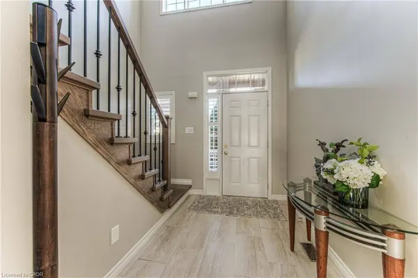 308 Colton CIR #Upper Level, Kitchener, ON N2A 4K1