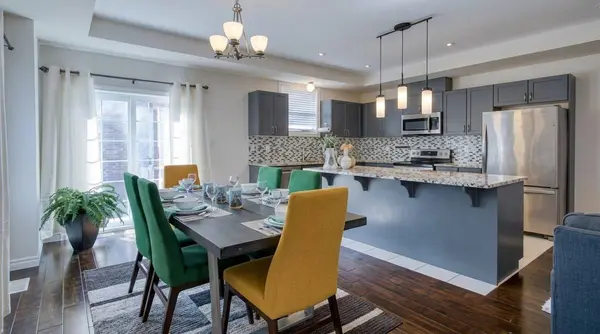 19 Robert Peel RD, Kitchener, ON N2H 0B3