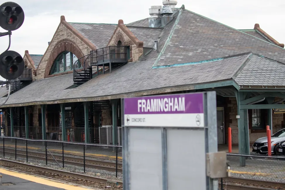 framingham ma train station