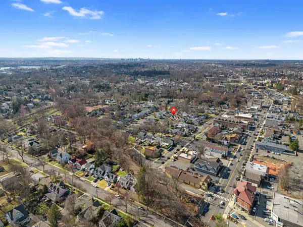 11 Cherry Pl, Nutley, NJ 07110-1713