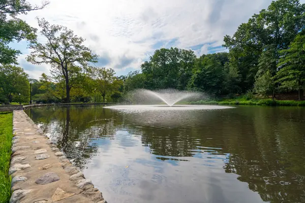 11 Cherry Pl, Nutley, NJ 07110-1713