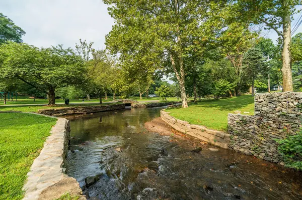 11 Cherry Pl, Nutley, NJ 07110-1713