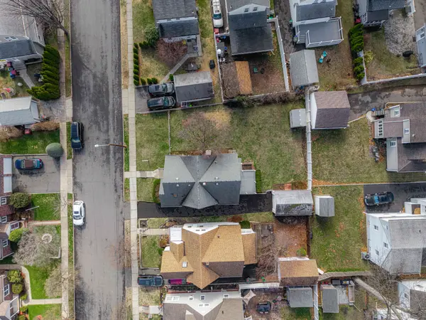 11 Cherry Pl, Nutley, NJ 07110-1713