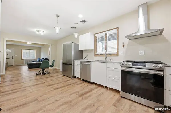 64 Conover AVE, Nutley, NJ 07110