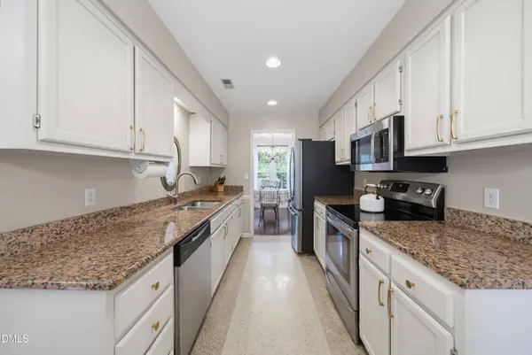 126 Lake Hollow Circle, Cary, NC 27513