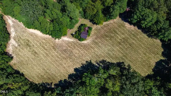 138 Lakeside DR, Chapel Hill, NC 27517
