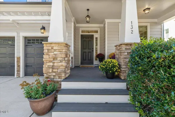 132 Market Cross CT, Holly Springs, NC 27540