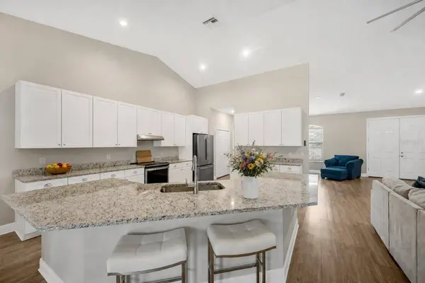10920 FLINT ESTATES DR, Thonotosassa, FL 33592