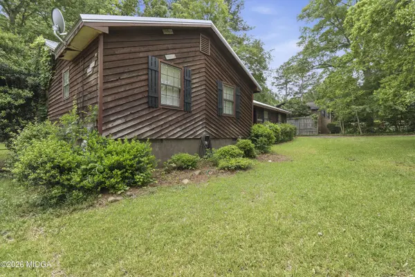 206 Brookwood Drive, Gray, GA 31032
