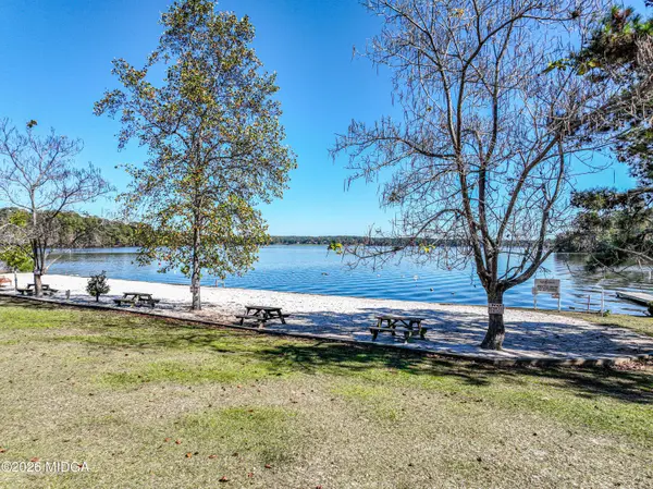 Oconee Circle, Eatonton, GA 31024
