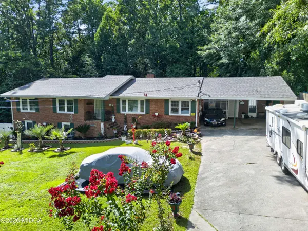 2516 Alandale Drive, Macon, GA 31211
