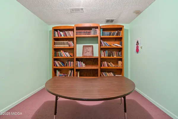 1159 Scotland Avenue, Macon, GA 31204