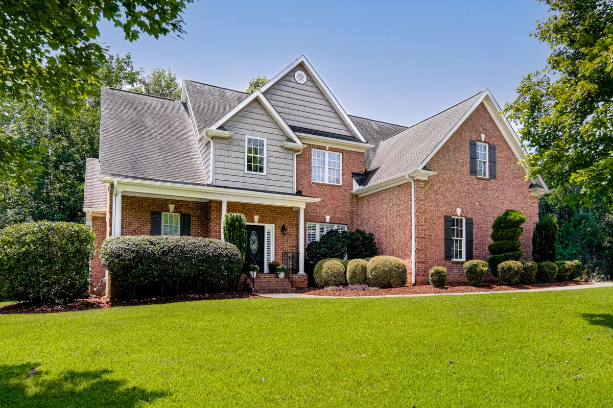 8449 Alice Player Dr, Oak Ridge, NC 27310-9407
