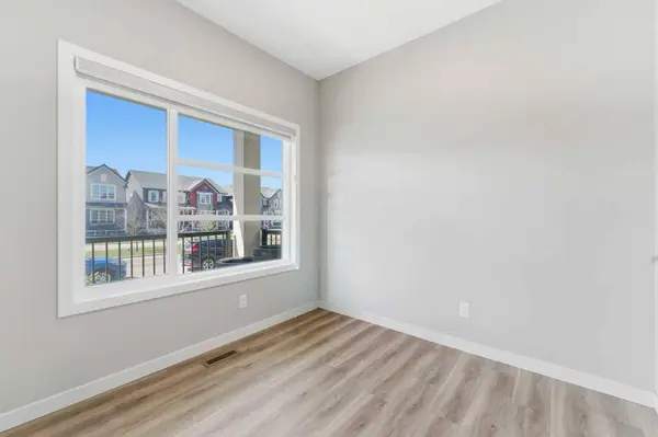 132 Highview Gate SE, Airdrie, AB T4A3L6