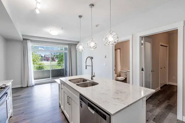 300 Auburn Meadows Common SE #111, Calgary, AB T3M3E7
