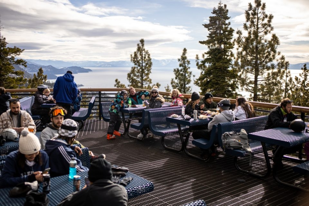 Loft Bar at Diamond Peak Ski Resort
