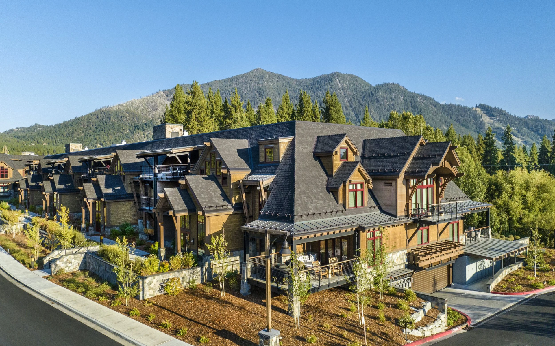 Stateline and Zephyr Cove Nevada luxury condo and lake lifestyle