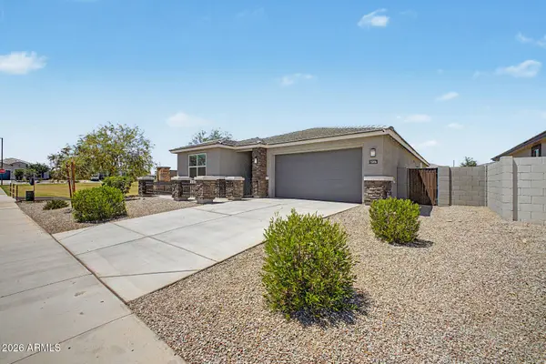 15896 W DESERT HOLLOW Drive, Surprise, AZ 85387
