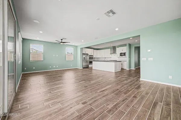 12055 N 169TH Avenue, Surprise, AZ 85388