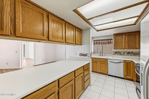 601 W BEVERLY Lane, Phoenix, AZ 85023