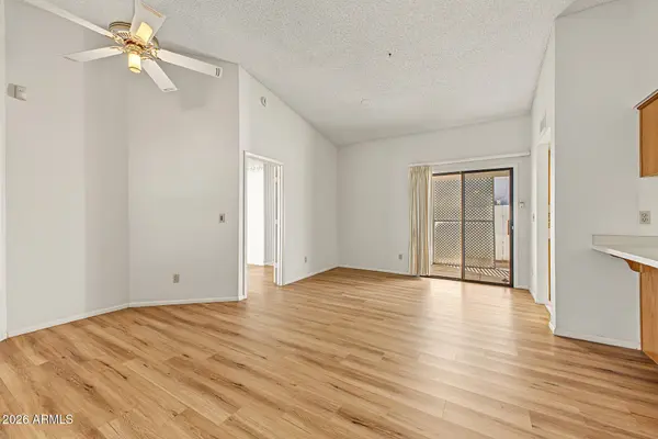 601 W BEVERLY Lane, Phoenix, AZ 85023