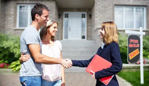 Why Do Sellers Get Higher Offers When They Use a Real Estate Agent?,Jana Caudill