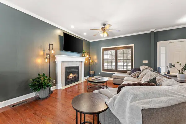 3302 Kestrel ST, Valparaiso, IN 46383