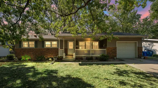 319 Michele AVE, Crown Point, IN 46307