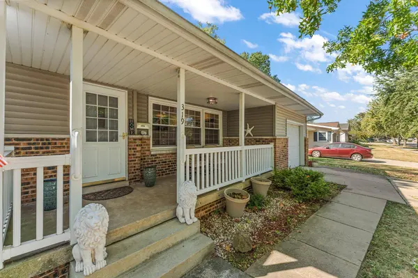 319 Michele AVE, Crown Point, IN 46307