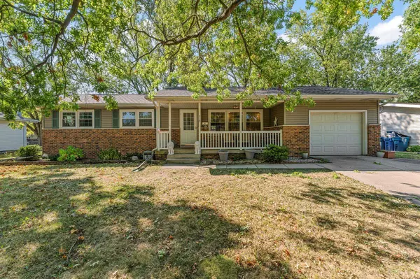 319 Michele AVE, Crown Point, IN 46307