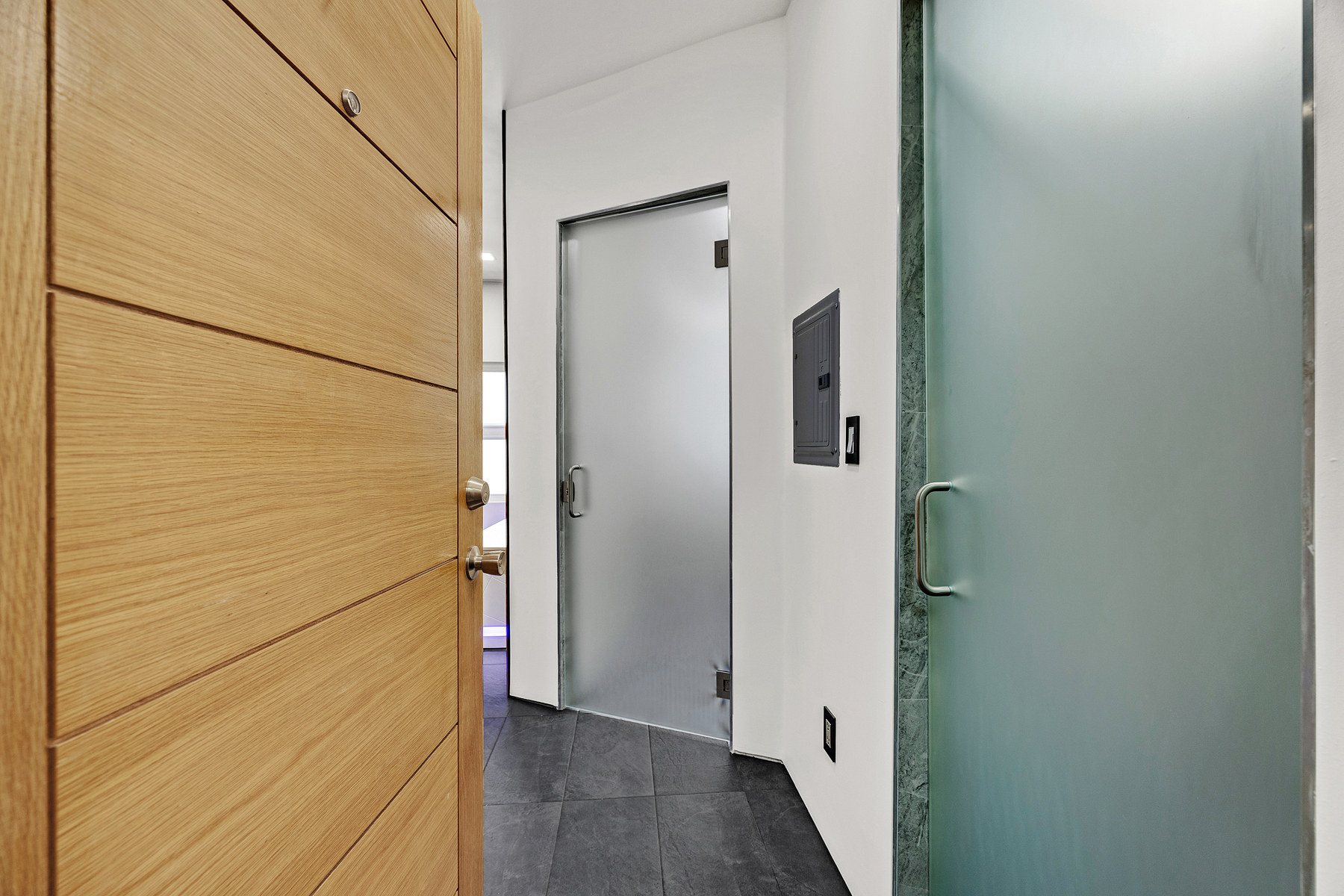 Interior entry hallway