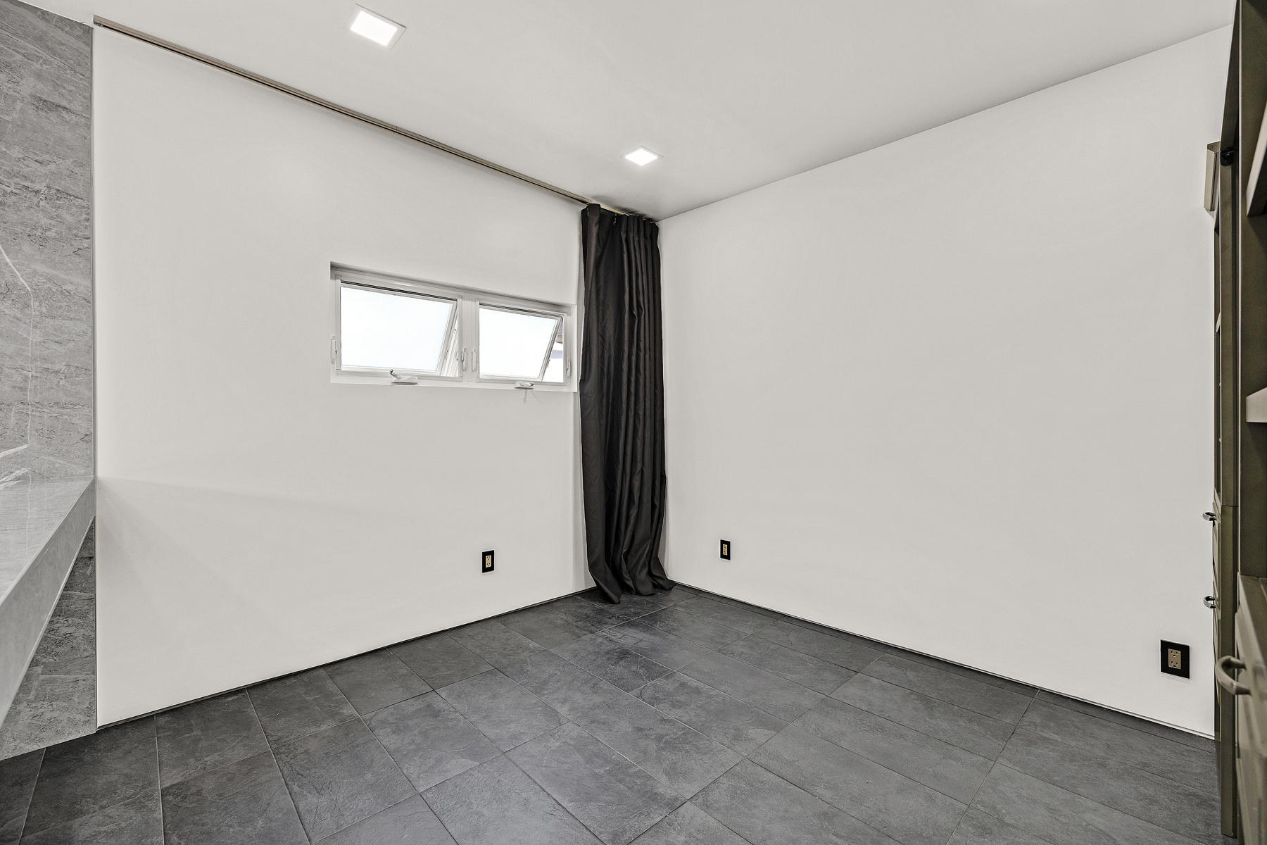 Apartment room