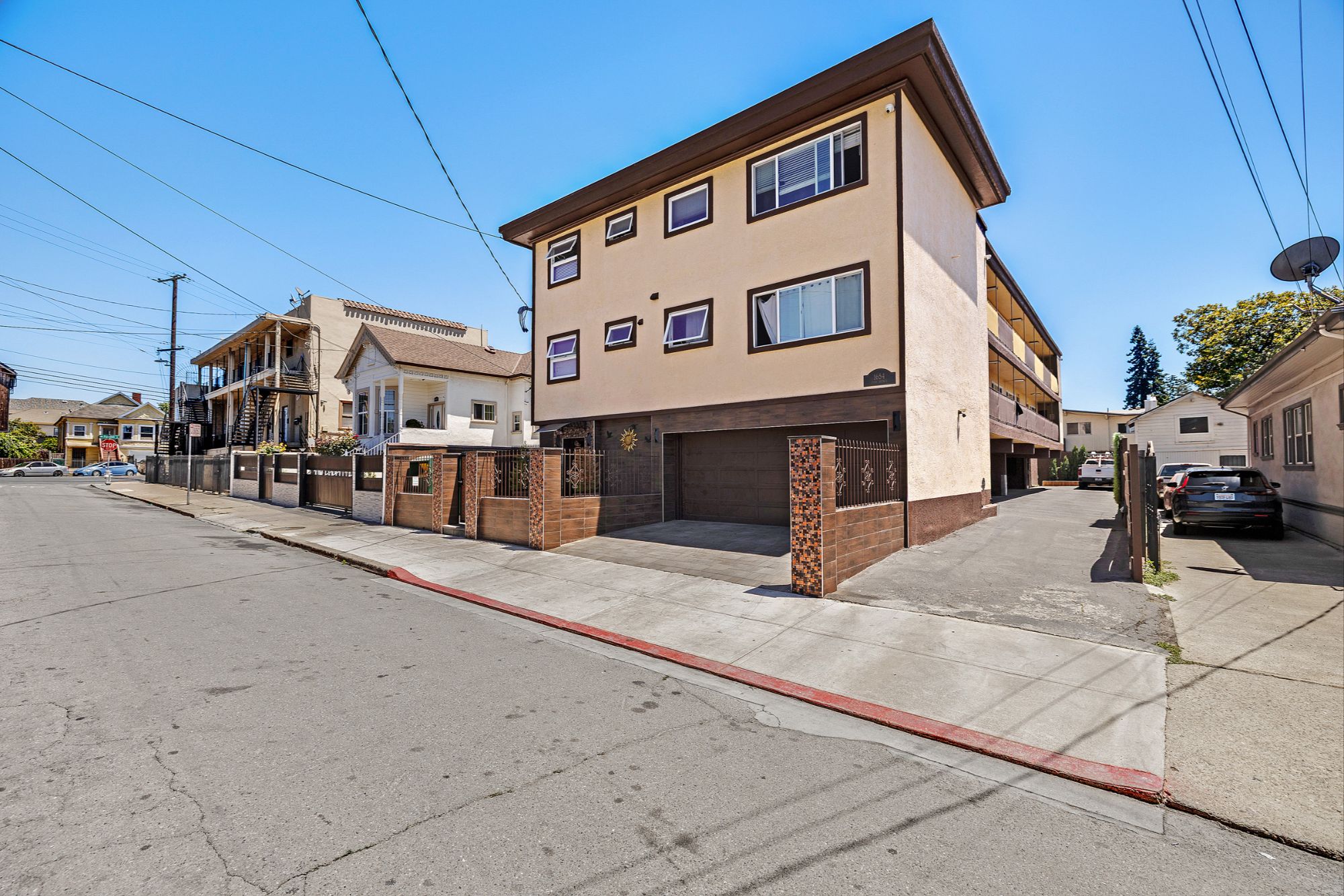 Street view at 1654 25th Avenue