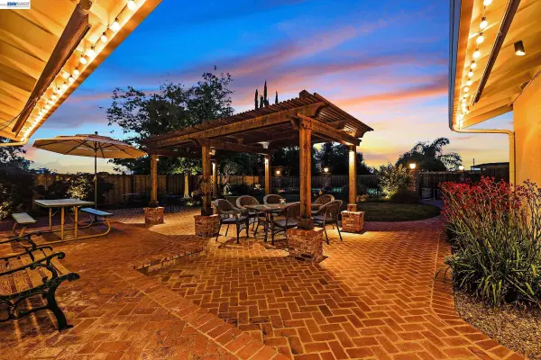 1152 Farmington Way, Livermore, CA 94550