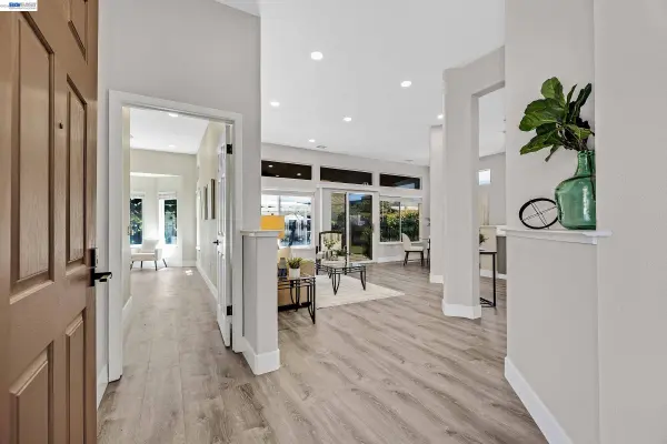 1586 Imperial Way, Brentwood, CA 94513