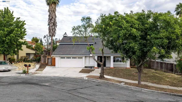 866 Hidatsa Ct, Fremont, CA 94539