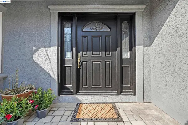 10040 Tesla Rd, Livermore, CA 94550