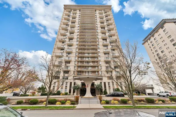 160 Overlook AVE #20D, Hackensack, NJ 07601